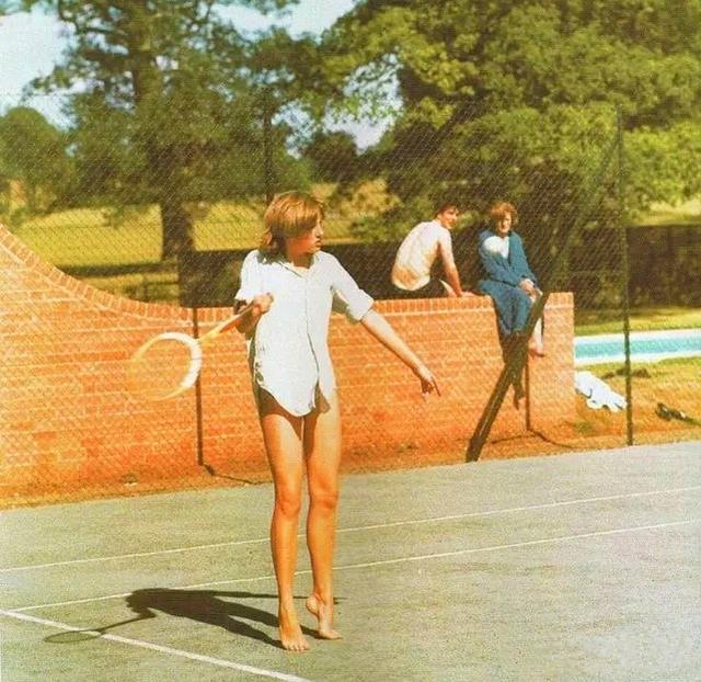 那不勒斯的 那不勒斯的